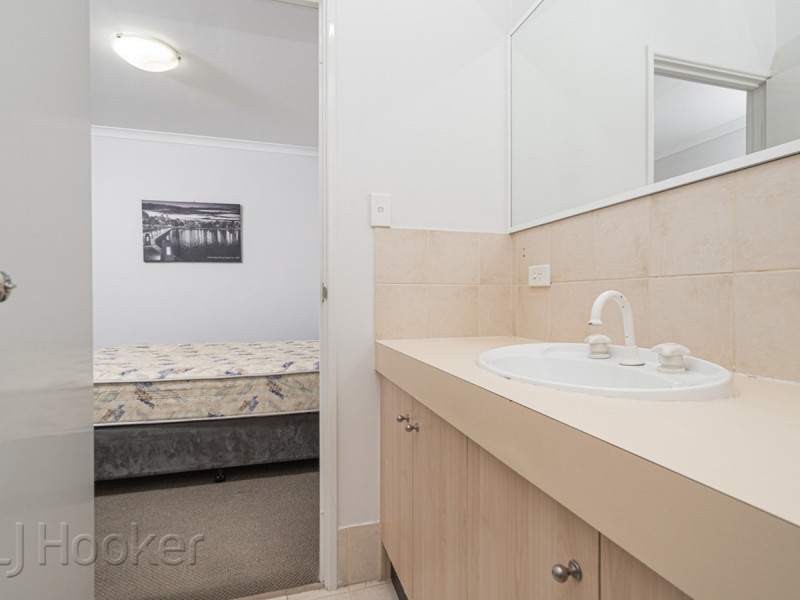 7/11 Regal Place, East Perth WA 6004