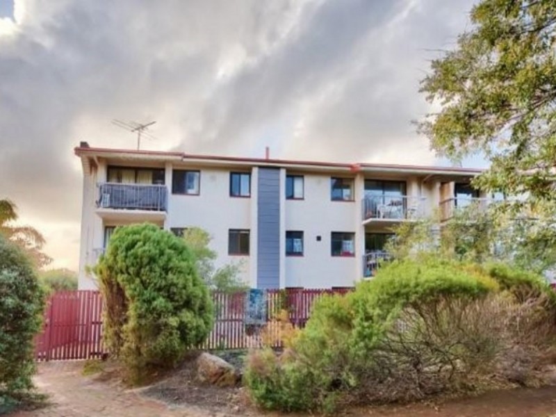 19/33 Farina Drive, Yokine WA 6060