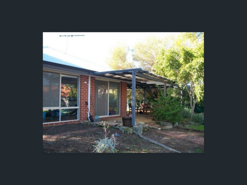 9 Walter Road East, Bassendean WA 6054