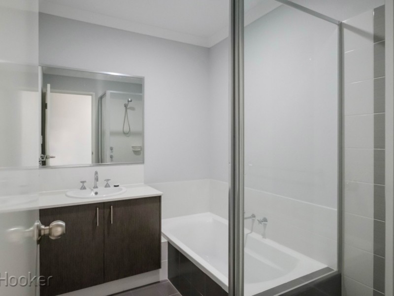 25 Sidgwick Avenue, Piara Waters WA 6112