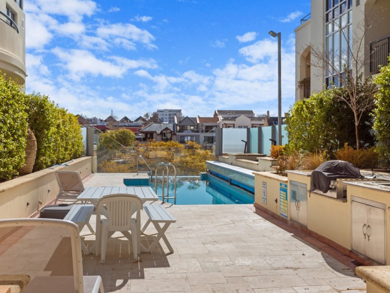 42/20 Royal Street, East Perth WA 6004