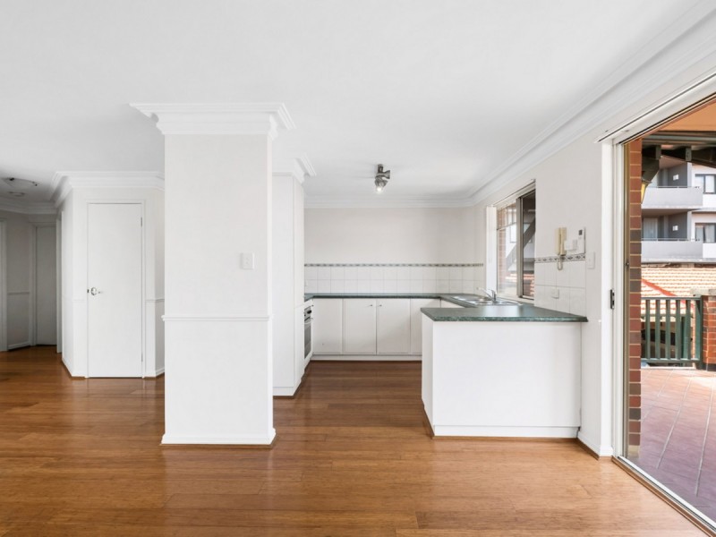 9/42 Bronte Street, East Perth WA 6004