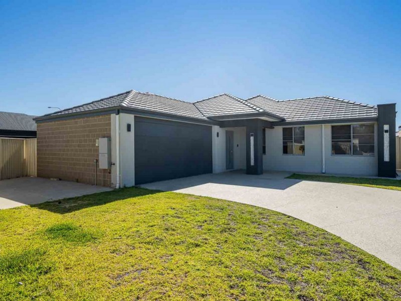 15 Aurea Place, Southern River WA 6110
