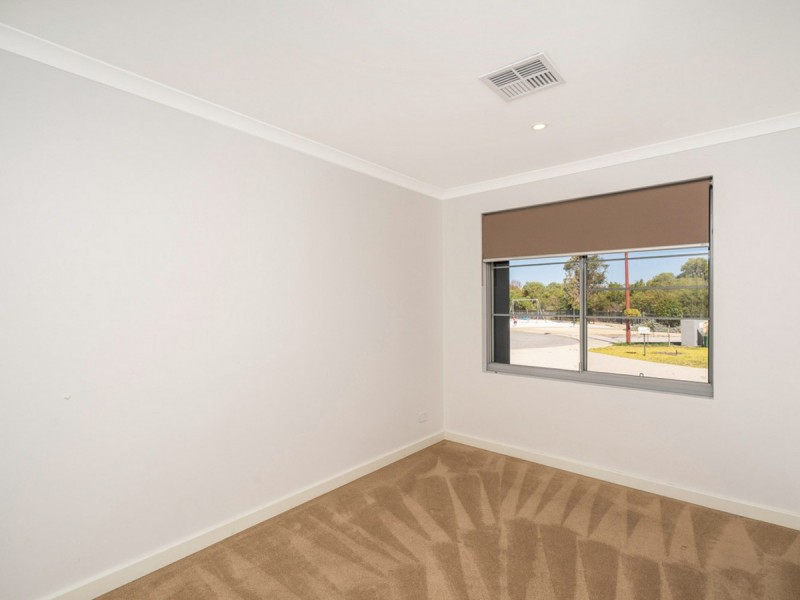 15 Aurea Place, Southern River WA 6110