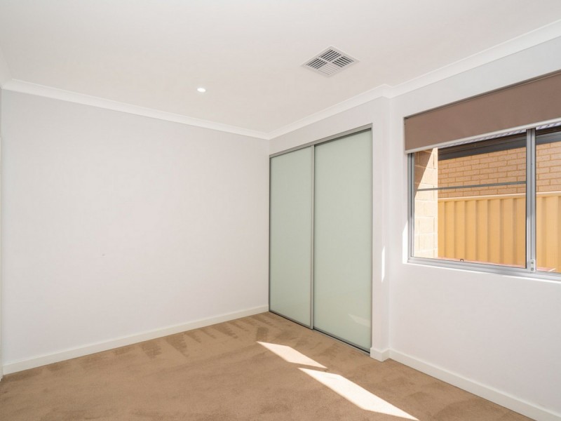 15 Aurea Place, Southern River WA 6110