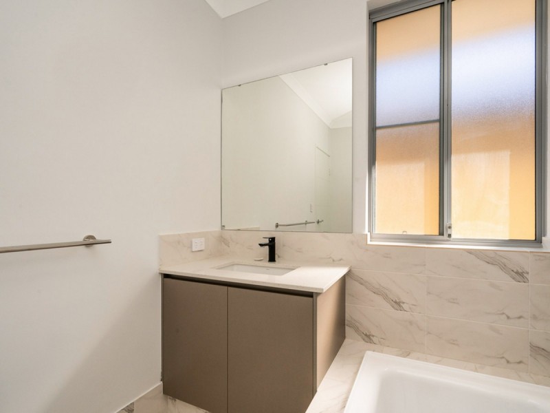 15 Aurea Place, Southern River WA 6110