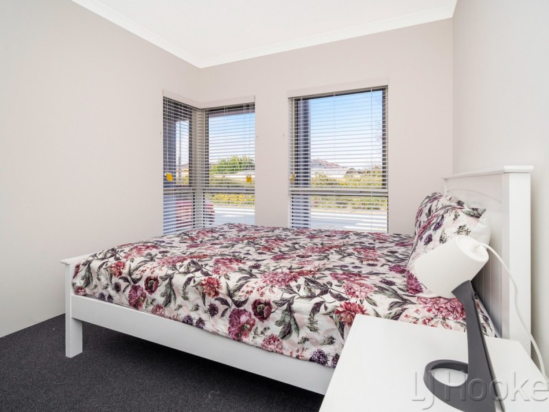 24 Canberra Avenue, Landsdale WA 6065