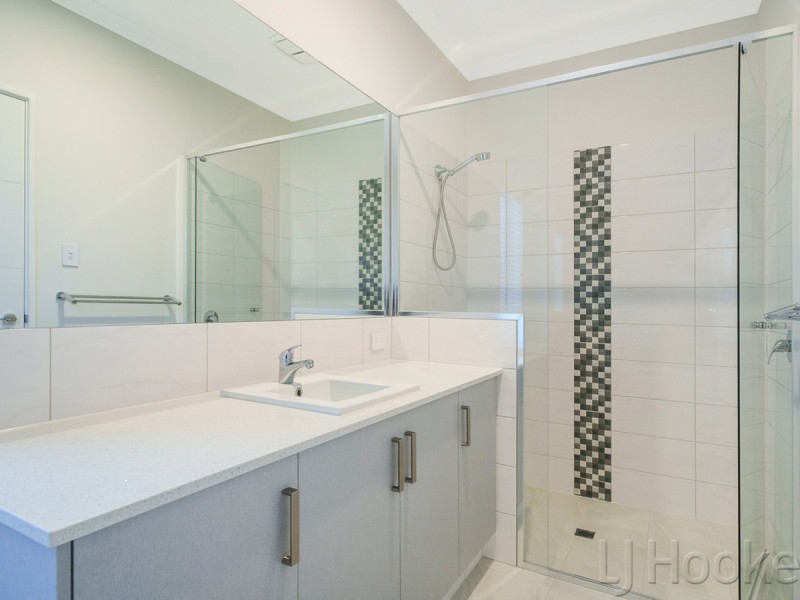 24 Canberra Avenue, Landsdale WA 6065