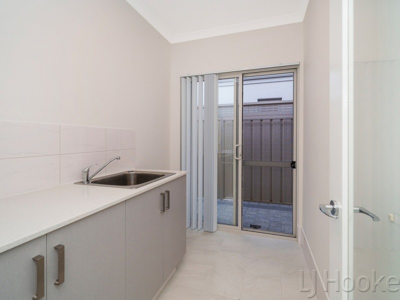 24 Canberra Avenue, Landsdale WA 6065