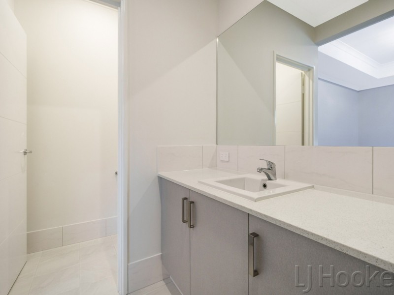 24 Canberra Avenue, Landsdale WA 6065