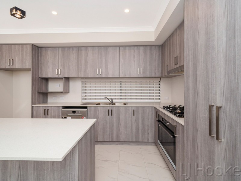 24 Canberra Avenue, Landsdale WA 6065