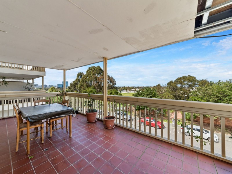 51B/22 Nile Street, East Perth WA 6004