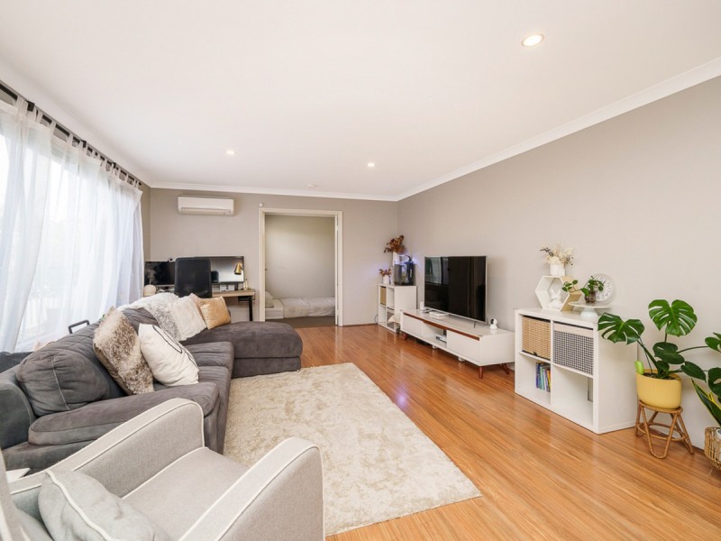 7B Lunar Way, Beckenham WA 6107