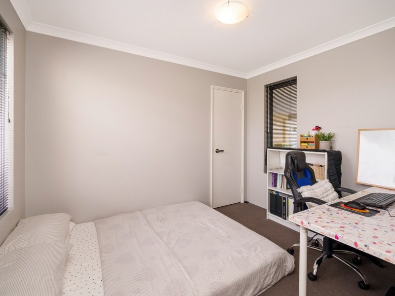 7B Lunar Way, Beckenham WA 6107