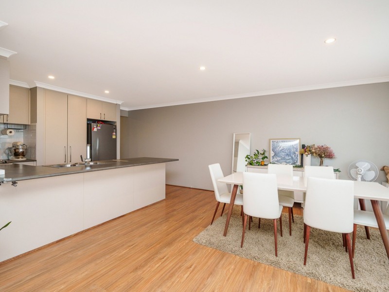 7B Lunar Way, Beckenham WA 6107