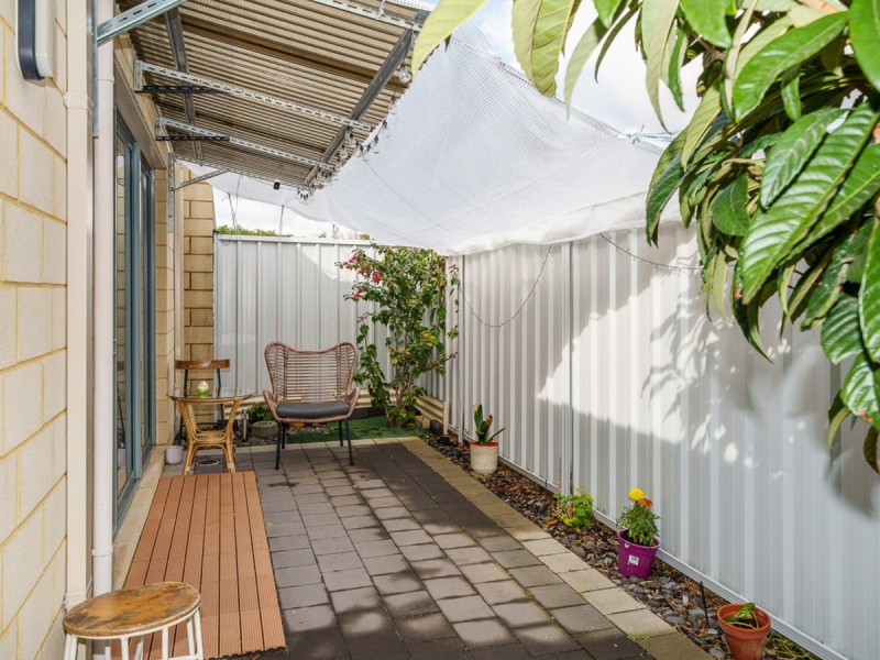 7B Lunar Way, Beckenham WA 6107