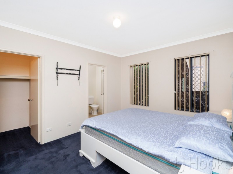 4/104 Station Street, East Cannington WA 6107