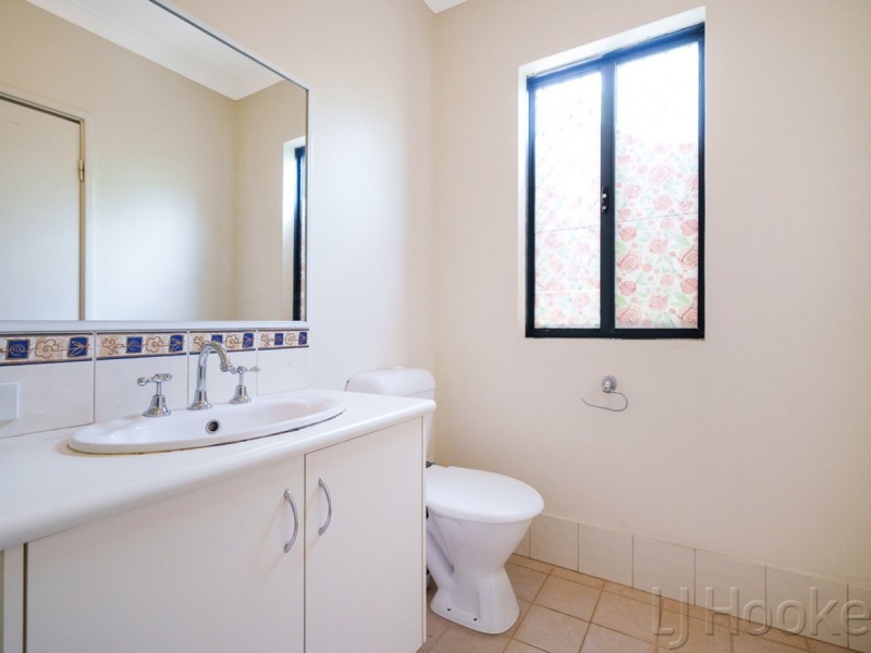 4/104 Station Street, East Cannington WA 6107