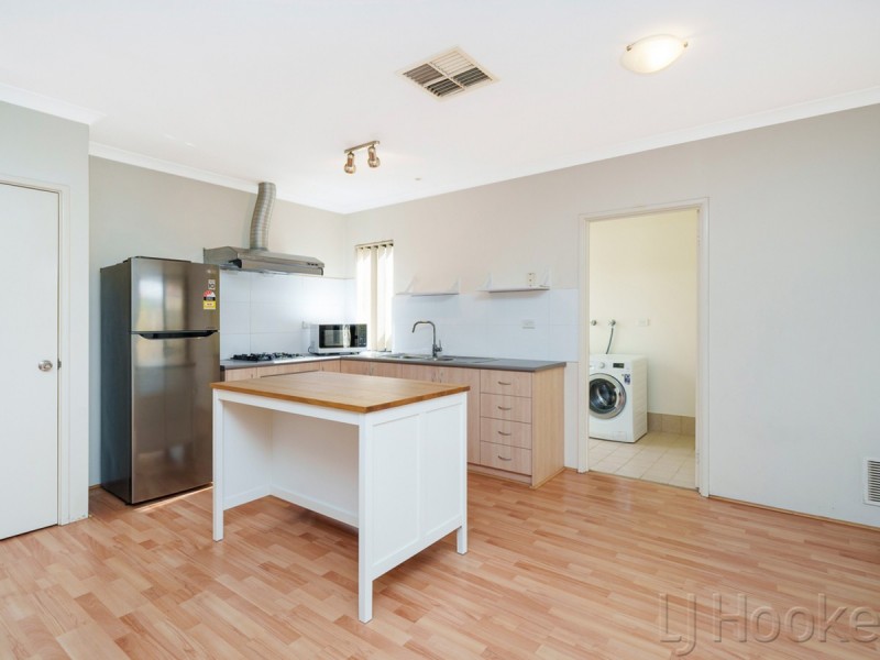 4/104 Station Street, East Cannington WA 6107