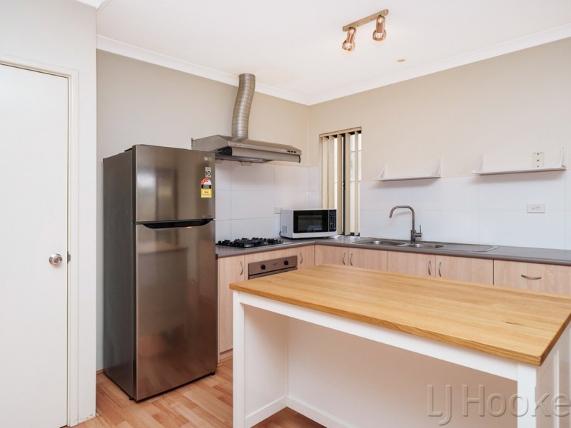 4/104 Station Street, East Cannington WA 6107