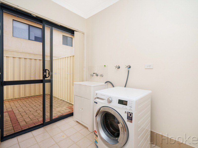 4/104 Station Street, East Cannington WA 6107