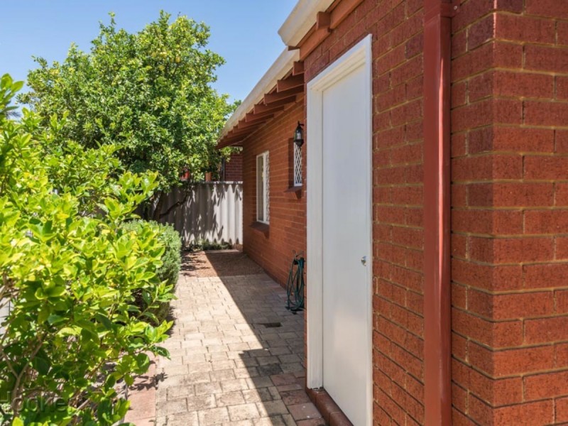 7/27-29 Mosaic Street East, Shelley WA 6148