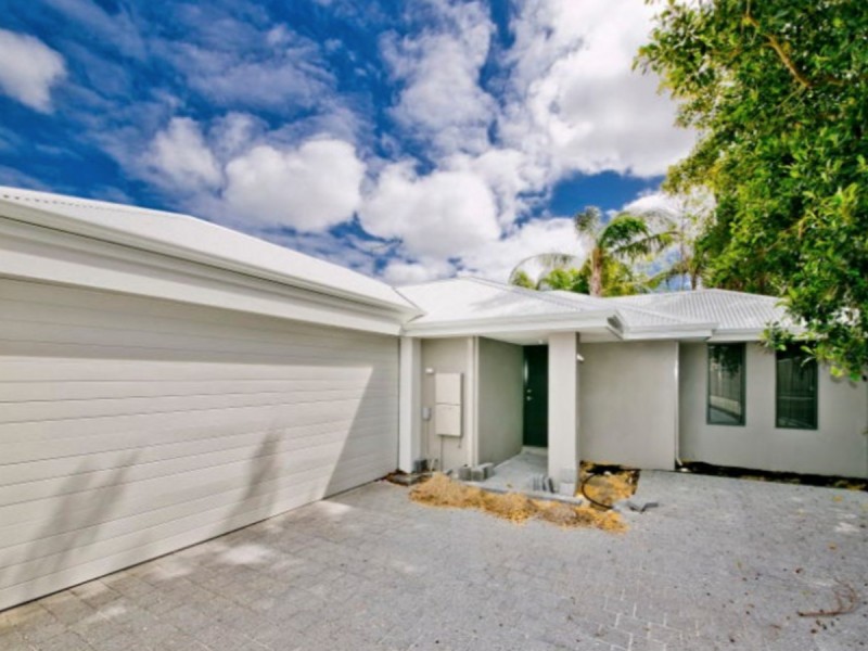 12c Chichester Way, Nollamara WA 6061