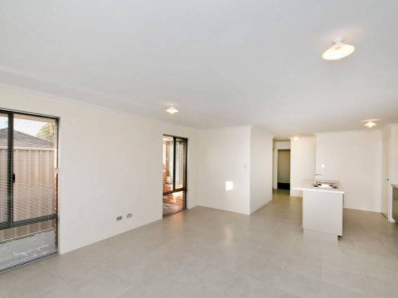 12c Chichester Way, Nollamara WA 6061