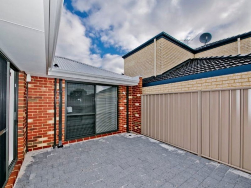 12c Chichester Way, Nollamara WA 6061