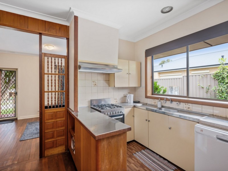 14 Benedick Road, Coolbellup WA 6163