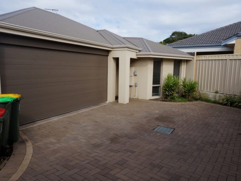 35A Douglas Avenue, Yokine WA 6060