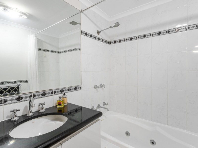 4/25 Eastbrook Terrace, East Perth WA 6004