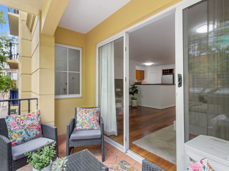 4/25 Eastbrook Terrace, East Perth WA 6004