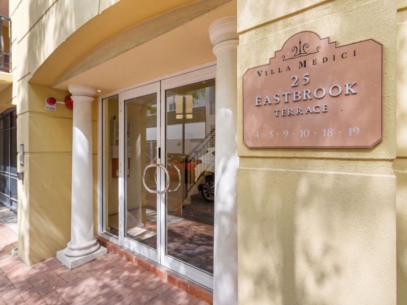 4/25 Eastbrook Terrace, East Perth WA 6004