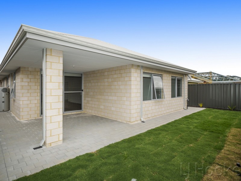 59 Lockhart Crescent, South Guildford WA 6055
