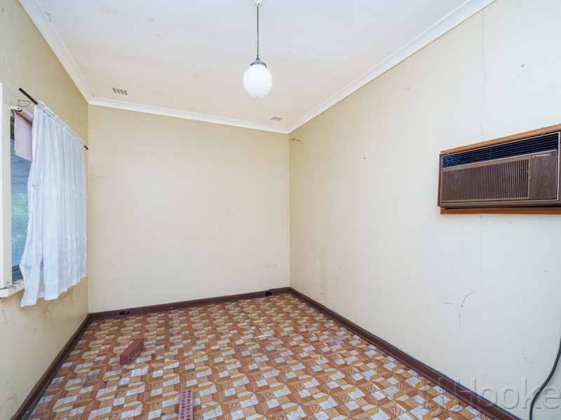 154 Coolgardie Avenue, Redcliffe WA 6104