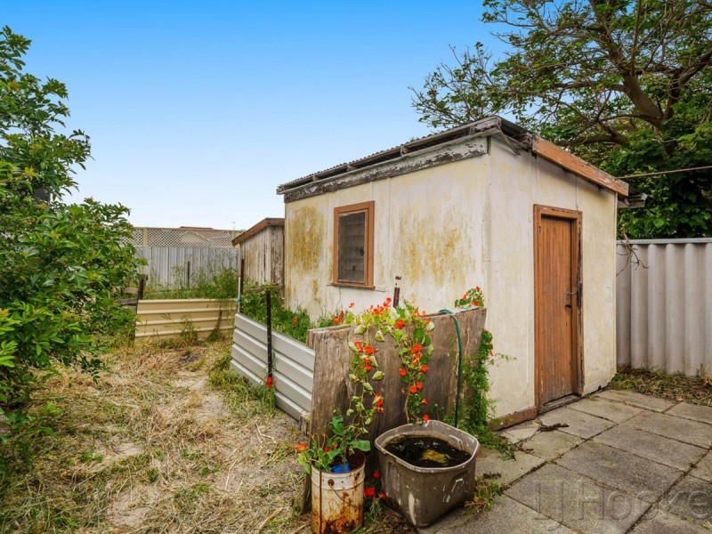 154 Coolgardie Avenue, Redcliffe WA 6104