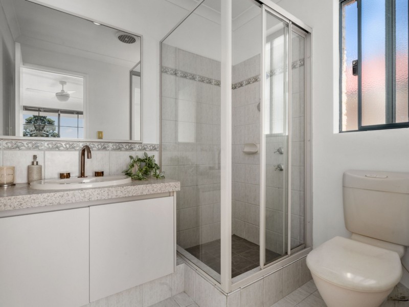 2/90 Edgecumbe Street, Como WA 6152