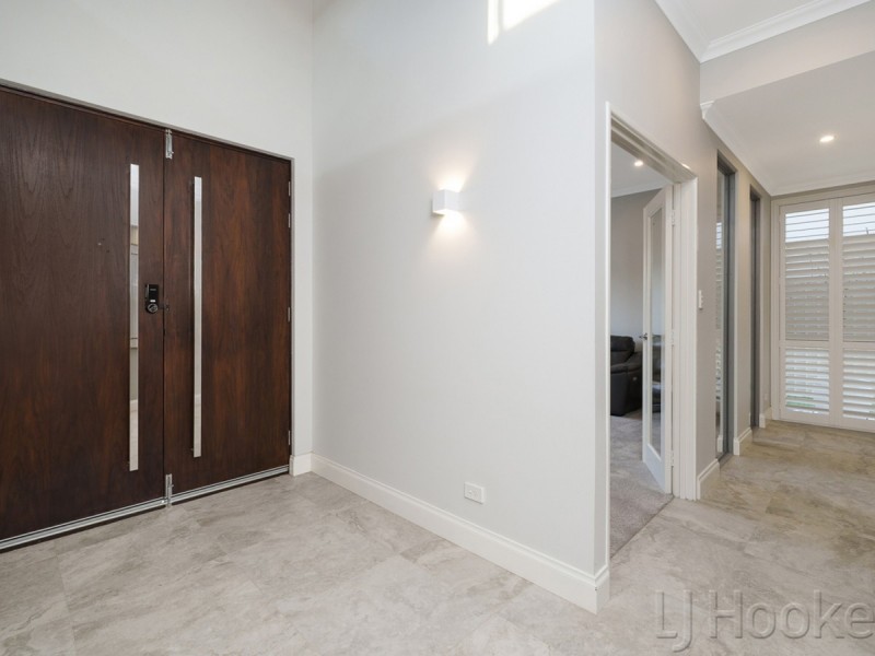 8 Apus Loop, Waterford WA 6152