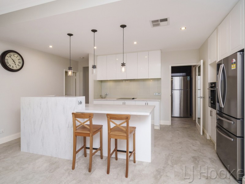 8 Apus Loop, Waterford WA 6152