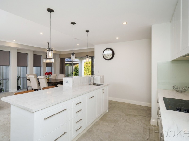 8 Apus Loop, Waterford WA 6152