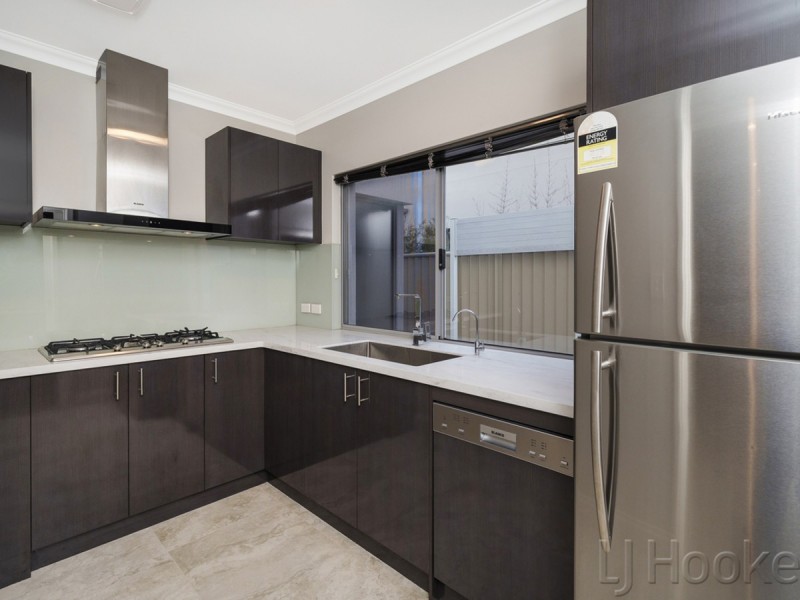 8 Apus Loop, Waterford WA 6152
