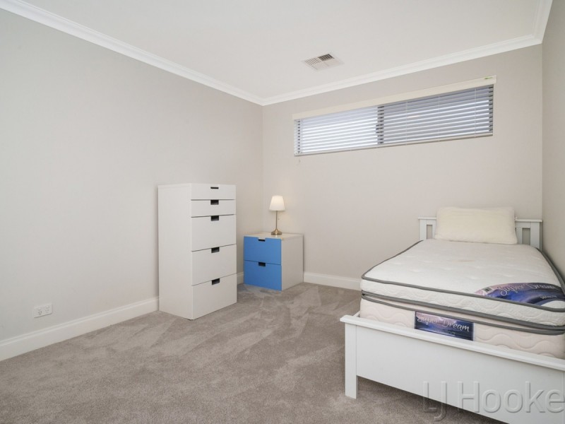 8 Apus Loop, Waterford WA 6152