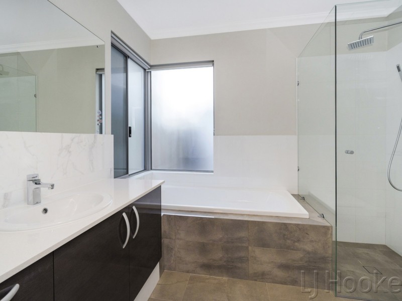 8 Apus Loop, Waterford WA 6152
