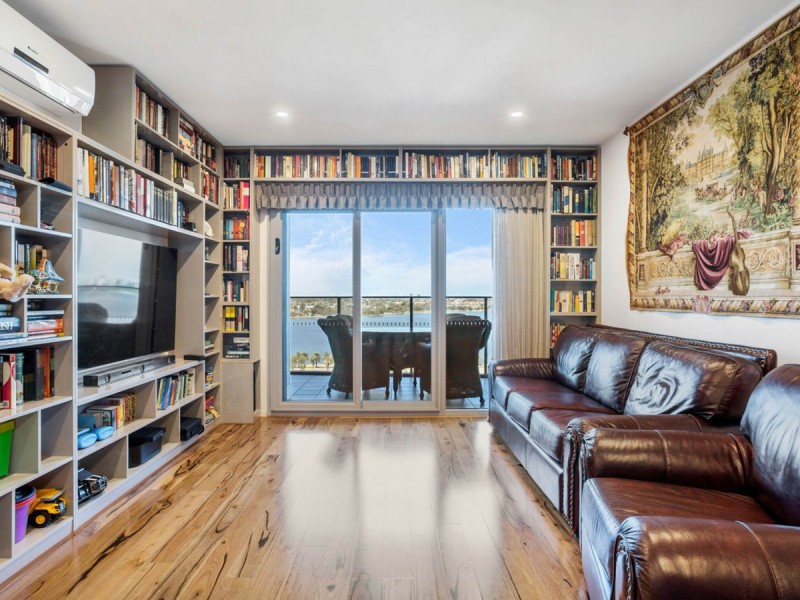 1402/63 Adelaide Terrace, East Perth WA 6004