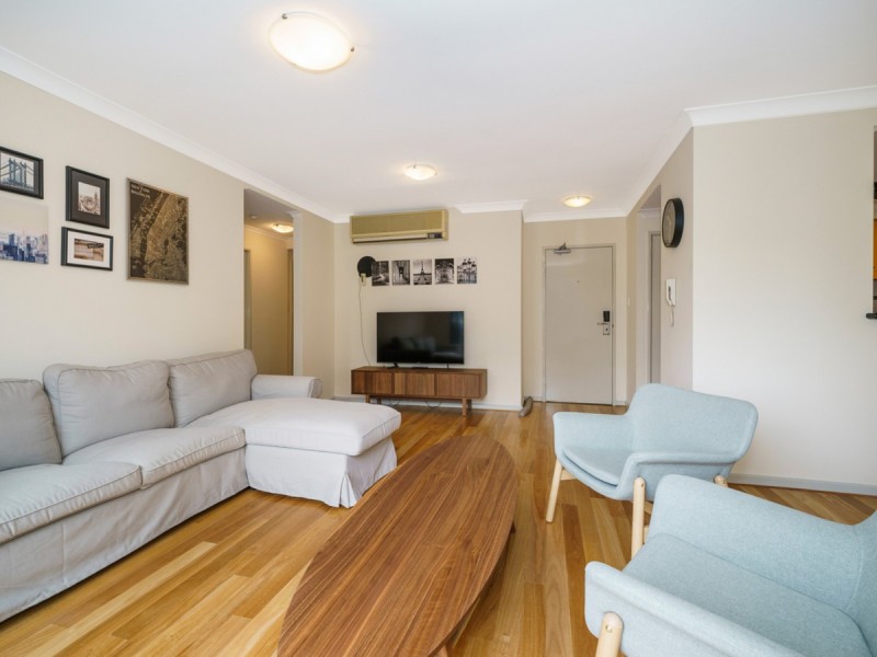 54/128 Mounts Bay Road, Perth WA 6000