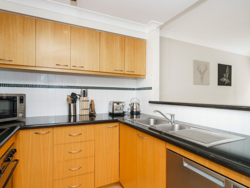 54/128 Mounts Bay Road, Perth WA 6000