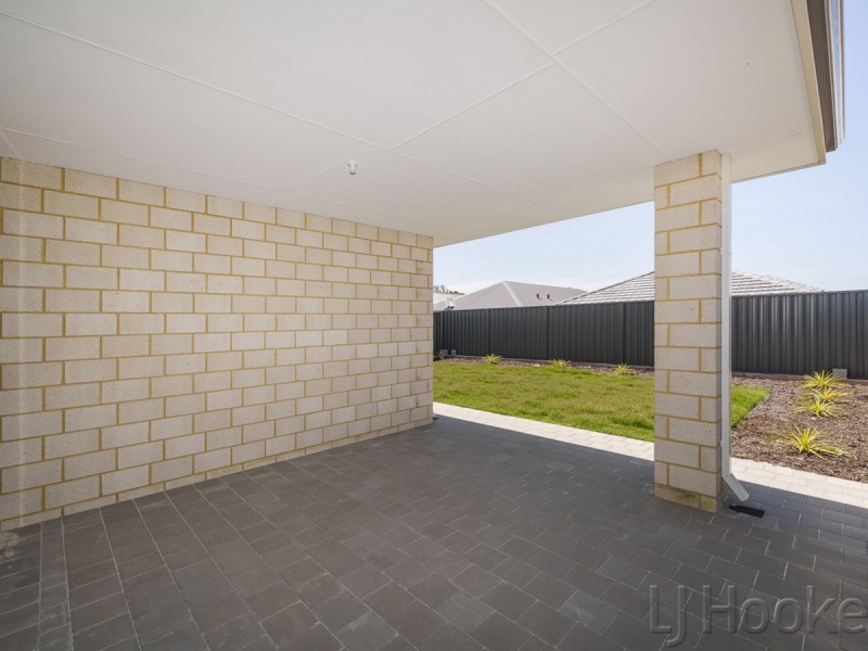 45 Lockhart Crescent, South Guildford WA 6055