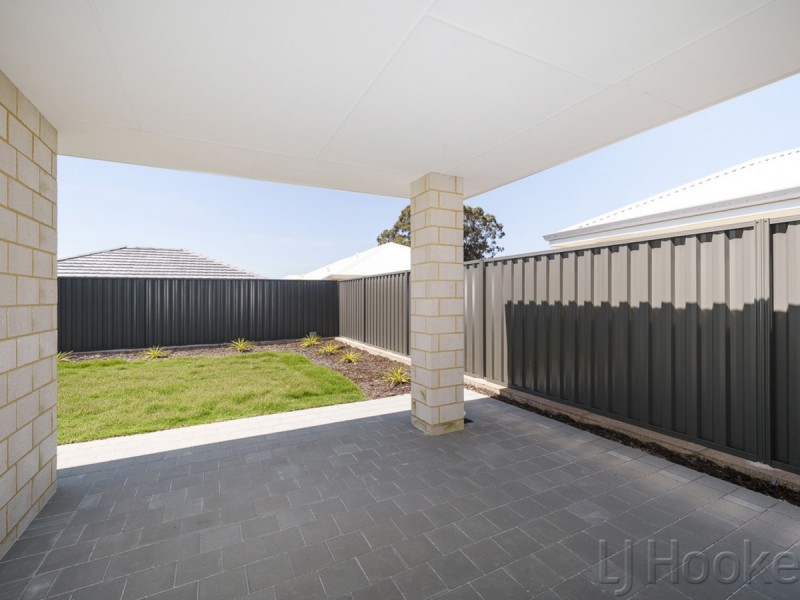 45 Lockhart Crescent, South Guildford WA 6055