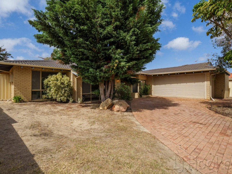 25 Jackson Avenue, Winthrop WA 6150